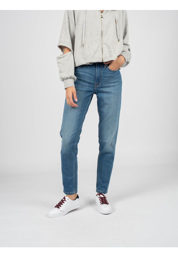 TOMMY HILFIGER - Tommy Hilfiger Jeansy "Gramercy Izzy" | WW0WW34547 | Gramercy Izzy | Kobieta | Niebieski. Okazja: na co dzień. Stan: podwyższony. Kolor: niebieski. Wzór: aplikacja. Styl: casual