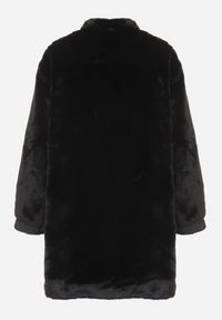 Born2be - Czarny Futrzany Płaszcz ze Stójką i Kieszeniami Salinea. Typ kołnierza: kołnierzyk stójkowy. Kolor: czarny. Materiał: futro. Długość rękawa: długi rękaw. Długość: długie. Sezon: zima, jesień. Styl: klasyczny, wizytowy #4