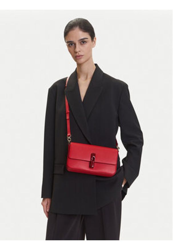 Furla Torebka WB01826 ARE000 CN RUB00 Czerwony. Kolor: czerwony. Materiał: skórzane