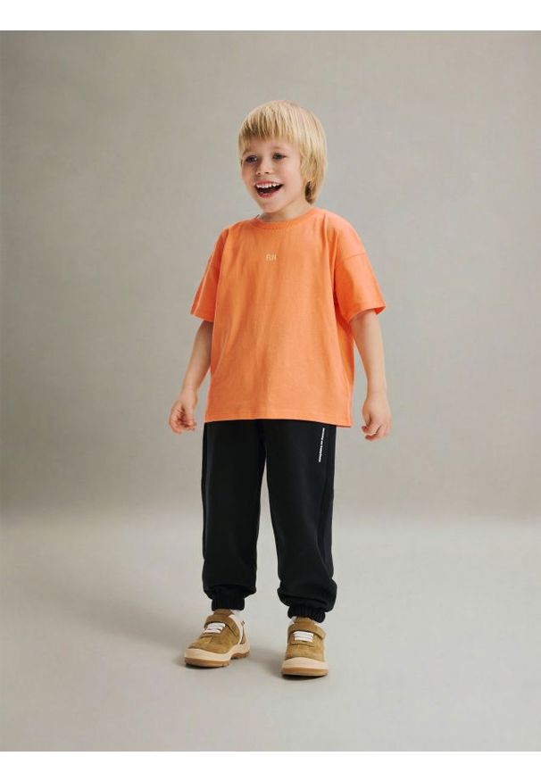 Reserved - Bawełniane spodnie jogger - czarny. Kolor: czarny. Materiał: bawełna