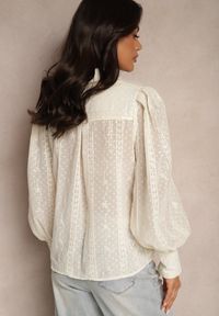 Renee - Beżowa Koszula z Przezroczystego Materiału z Cekinami Temithanel. Okazja: na co dzień. Kolor: beżowy. Materiał: materiał. Styl: klasyczny, casual