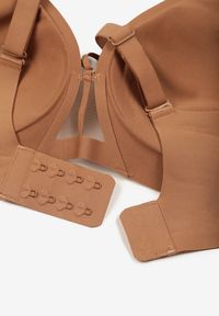 Born2be - Brązowy Biustonosz z Ozdobnymi Paskami Zetessa. Kolor: brązowy. Materiał: jeans. Wzór: paski #6