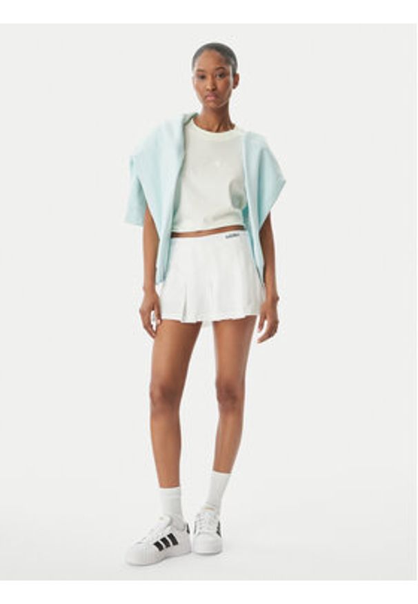 Adidas - adidas Spódnica plisowana Seasonal Essentials Colorpop JZ0193 Biały Loose Fit. Kolor: biały. Materiał: bawełna