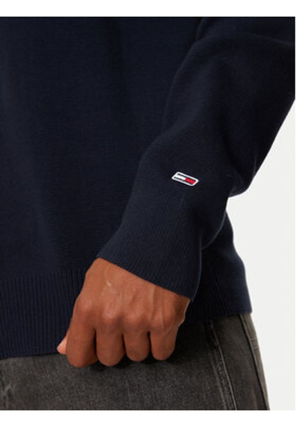 Tommy Jeans Sweter DM0DM20596 Granatowy Regular Fit. Kolor: niebieski. Materiał: bawełna