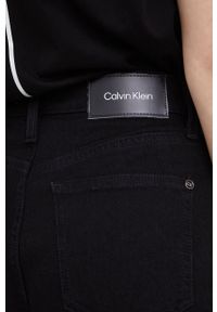 Calvin Klein szorty jeansowe damskie kolor czarny gładkie high waist. Okazja: na co dzień. Stan: podwyższony. Kolor: czarny. Materiał: jeans. Wzór: gładki. Styl: casual