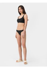4f - Dół od bikini z materiałów z recyklingu damski. Stan: obniżony. Kolor: czarny. Materiał: materiał #1