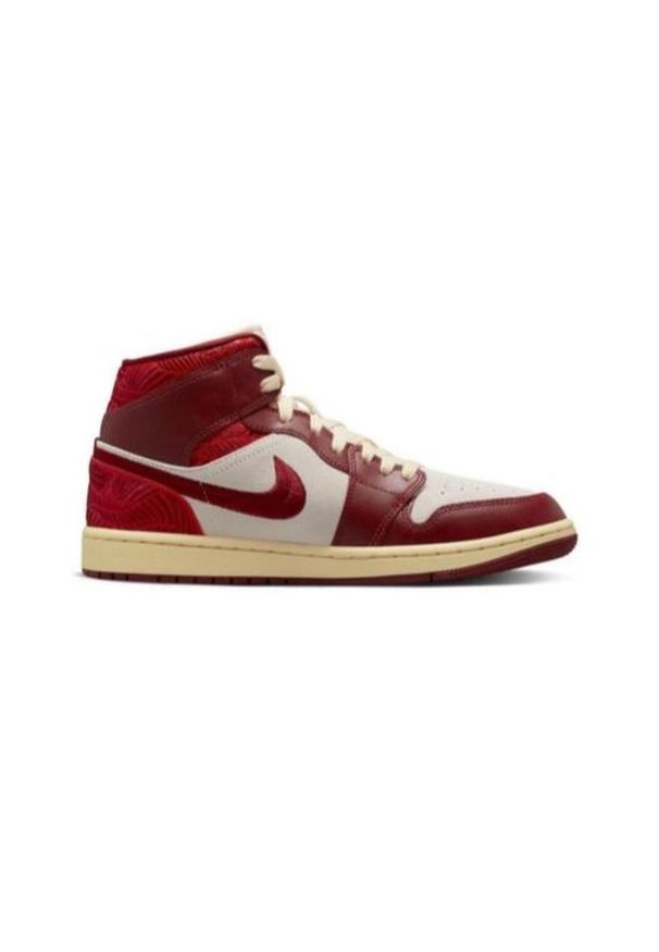 Buty sportowe Air Jordan 1 Mid SE. Kolor: czerwony