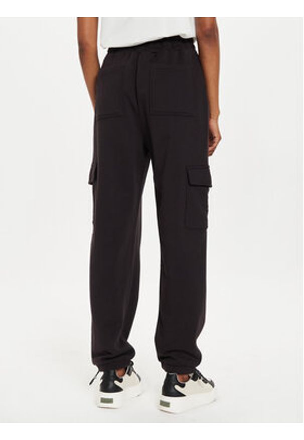 MICHAEL Michael Kors Joggery MT430P24MY Czarny Slouchy Fit. Kolor: czarny. Materiał: bawełna