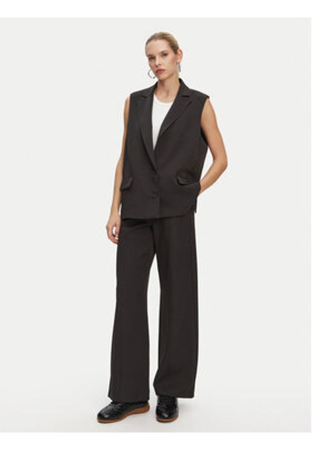 Patrizia Pepe Spodnie materiałowe 8P0696 A375 K103 Czarny Regular Fit. Kolor: czarny. Materiał: syntetyk