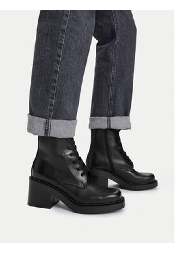 Gino Rossi Trzewiki C-MINA-27643PE Czarny. Kolor: czarny. Materiał: skóra