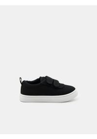 Sinsay - Sneakersy na rzepy - czarny. Zapięcie: rzepy. Kolor: czarny