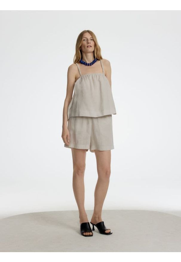 Reserved - Lniany top - beżowy. Kolor: beżowy. Materiał: len