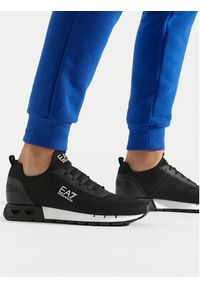 EA7 Emporio Armani Sneakersy X8X171 XK373 N181 Czarny. Kolor: czarny. Materiał: materiał #3