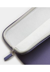 Etui Trunk Ribbed Velvet do MacBook 14'' (blueberry). Materiał: mikrofibra, materiał, neopren, prążkowany. Styl: elegancki, casual #3