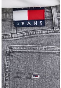 Tommy Jeans jeansy BF6172 damskie high waist. Stan: podwyższony. Kolor: szary