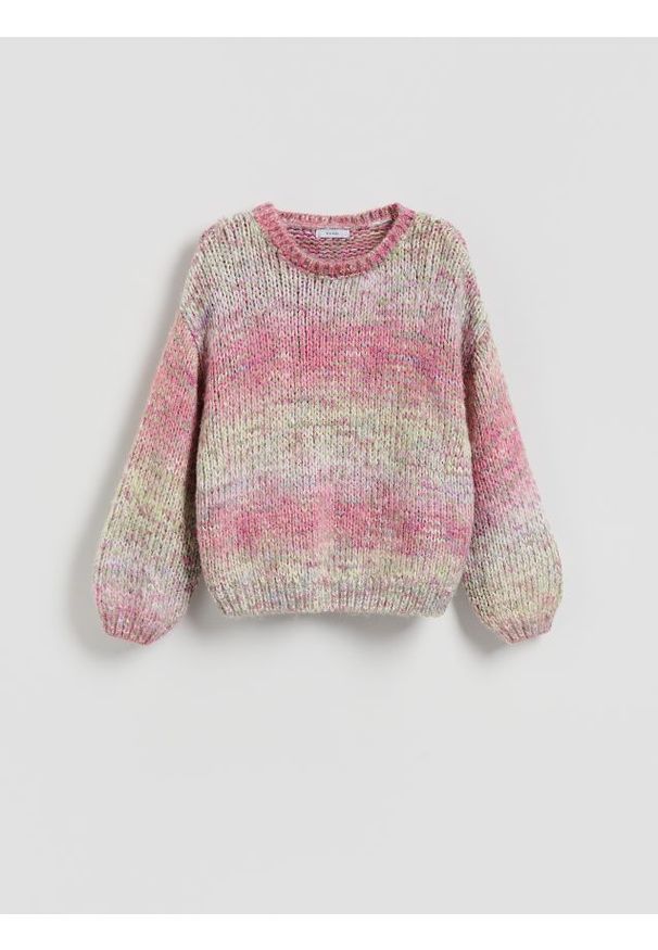 Reserved - Sweter z obniżoną linią ramion - różowy. Kolor: różowy. Materiał: dzianina