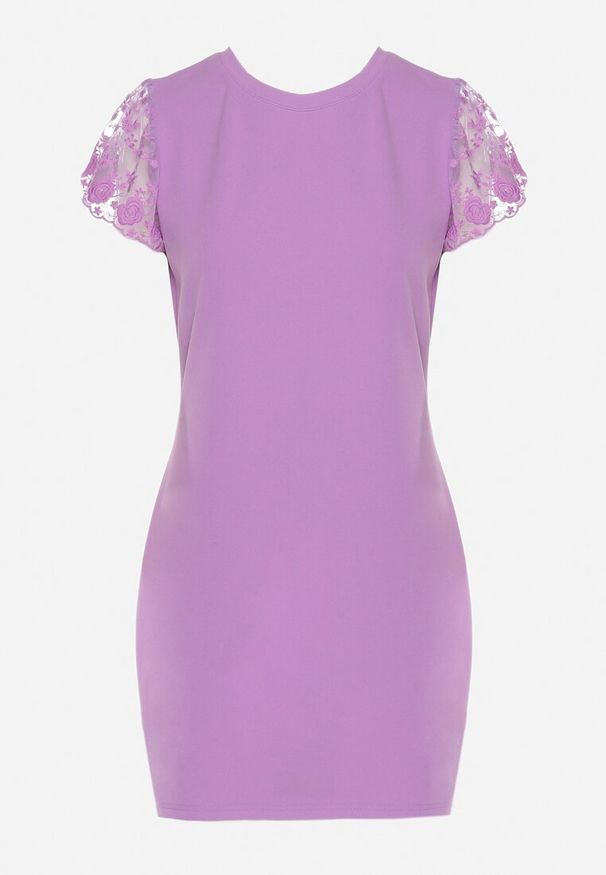 Born2be - Fioletowa Dopasowana Sukienka z Koronkowym Rękawkiem Cidariana. Okazja: na imprezę. Kolor: fioletowy. Materiał: koronka. Długość rękawa: krótki rękaw. Styl: elegancki, klasyczny