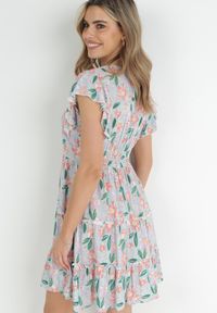 Born2be - Miętowa Sukienka Taliowana z Wiskozy w Kwiaty Adomisia. Kolor: miętowy. Materiał: wiskoza. Wzór: kwiaty. Sezon: wiosna, lato #4