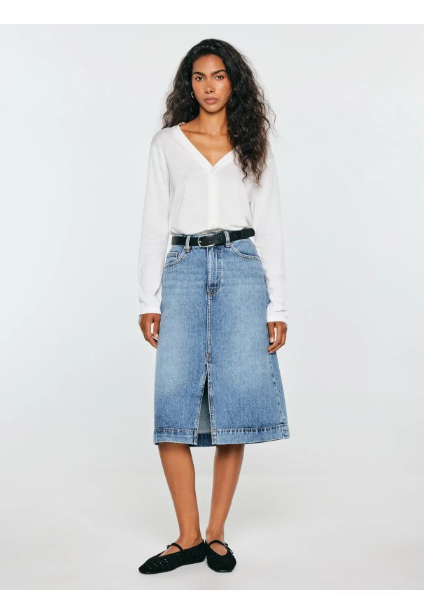 Big-Star - spódnica damska midi jeansowa niebieska ophelia 272. Okazja: na spacer. Stan: podwyższony. Kolor: niebieski. Materiał: jeans. Styl: klasyczny