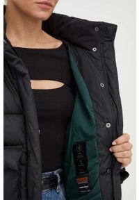 Levi's® - Levi's kurtka damska kolor czarny zimowa oversize. Okazja: na spotkanie biznesowe. Kolor: czarny. Materiał: puch. Długość: krótkie. Sezon: zima. Styl: biznesowy #2