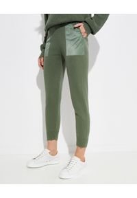 SER.O.YA NEW YORK - Spodnie jogger Ida. Kolor: zielony. Materiał: bawełna. Długość: długie. Wzór: aplikacja