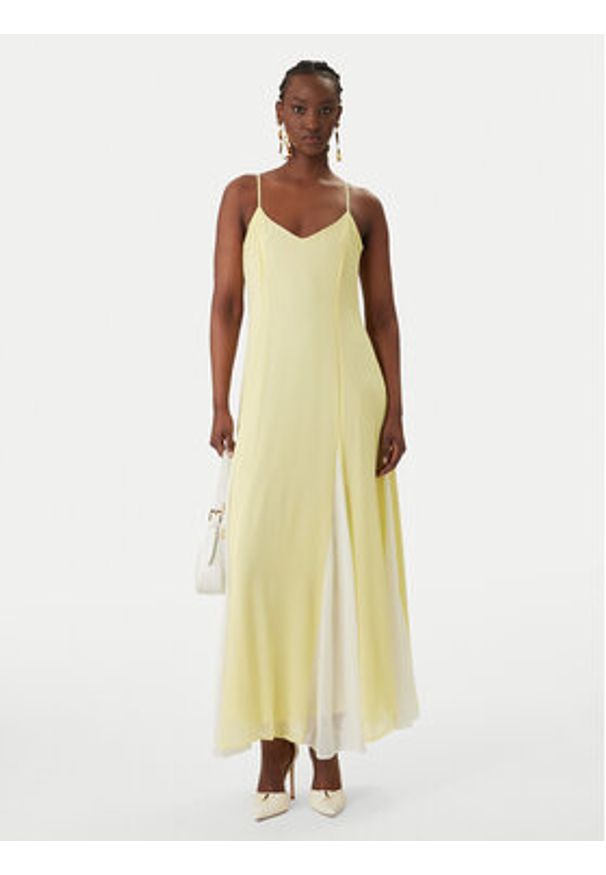 Vero Moda Sukienka letnia Raelynn 10348442 Żółty Regular Fit. Kolor: żółty. Materiał: syntetyk. Sezon: lato