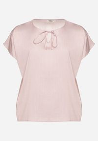 Born2be - Ciemnoróżowa Bluzka z Wiskozą Wiązana przy Dekolcie Dovarelle. Okazja: na co dzień. Kolekcja: plus size. Kolor: różowy. Materiał: wiskoza. Długość rękawa: krótki rękaw. Długość: krótkie. Styl: elegancki, casual #4