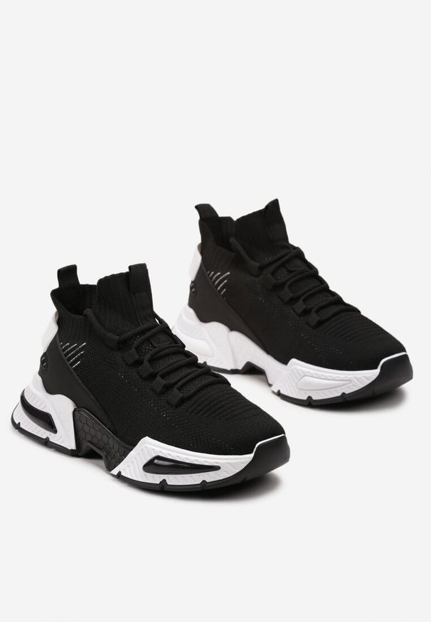 Renee - Czarne Sneakersy Sportowe na Grubej Podeszwie ze Skarpetkową Cholewką Xille. Okazja: na spacer. Kolor: czarny. Szerokość cholewki: normalna. Sport: turystyka piesza, fitness