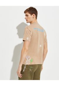 PALM ANGELS - Beżowy t-shirt z nadrukami. Kolor: beżowy. Materiał: bawełna. Wzór: nadruk. Styl: klasyczny #6