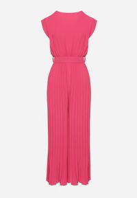 Born2be - Fuksjowy Kombinezon o Kopertowym Kroju z Plisami i Paskiem w Talii Salivania. Okazja: na ślub cywilny, na imprezę, na wesele, na studniówkę. Kolor: różowy. Styl: klasyczny, elegancki #2