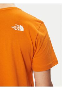 The North Face T-Shirt Easy NF0A87N5 Pomarańczowy Regular Fit. Kolor: pomarańczowy. Materiał: bawełna #3