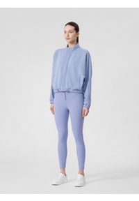 4f - Bluza dresowa crop-top rozpinana bez kaptura damska. Okazja: na co dzień. Typ kołnierza: bez kaptura. Kolor: niebieski. Materiał: dresówka. Długość: krótkie. Styl: casual #2