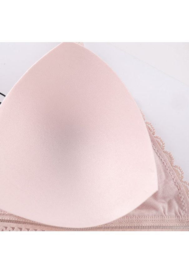 Intica - Braletka trójkątna minimalistyczna na co dzień i na eleganckie okazje Seiran. Kolor: czerwony. Materiał: materiał