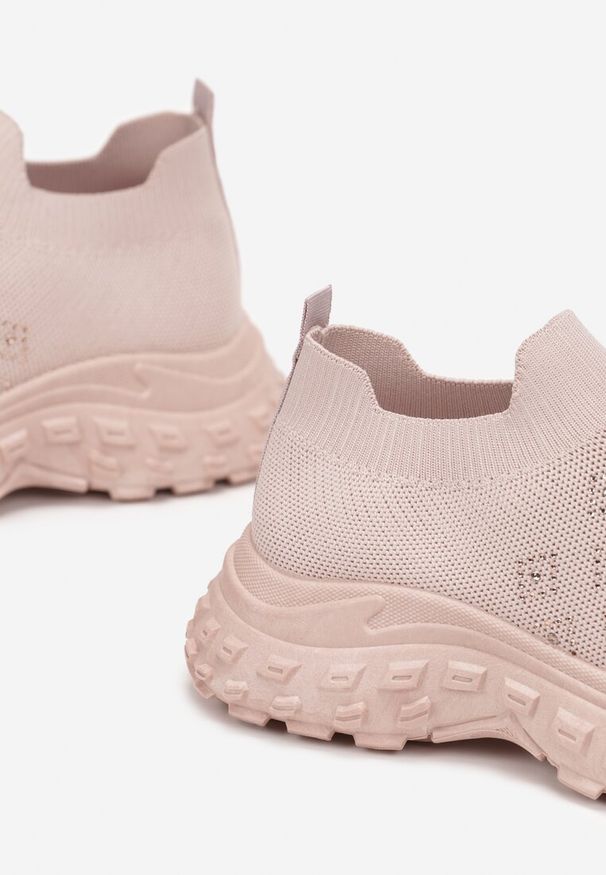 Renee - Beżowe Buty Sportowe na Grubej Podeszwie z Elastyczną Cholewką z Cyrkoniami Kolby. Kolor: beżowy. Szerokość cholewki: normalna. Sezon: lato, wiosna