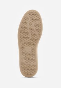 Born2be - Beżowe Wsuwane Tenisówki z Perforacją i Podeszwą z Bieżnikiem Illanya. Okazja: na co dzień. Zapięcie: bez zapięcia. Kolor: beżowy. Materiał: jeans. Szerokość cholewki: normalna. Styl: casual, klasyczny #7