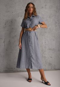 Renee - Niebieska Sukienka o Koszulowym Fasonie z Krótkim Rękawem i Paskiem z Klamrą Sylphusi. Okazja: na randkę. Kolor: niebieski. Materiał: zamsz, materiał. Długość rękawa: krótki rękaw. Typ sukienki: koszulowe. Styl: elegancki #1