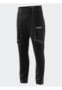 Adidas - adidas Spodnie dresowe IB1119 Czarny Regular Fit. Kolor: czarny. Materiał: syntetyk, dresówka #3