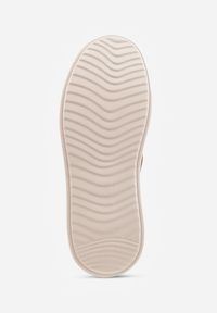 Born2be - Brązowe Skórzane Sneakersy na Grubej Podeszwie Zdobione Drobną Perforacją Serinatea. Okazja: na co dzień. Kolor: brązowy. Materiał: skóra. Wzór: aplikacja #9