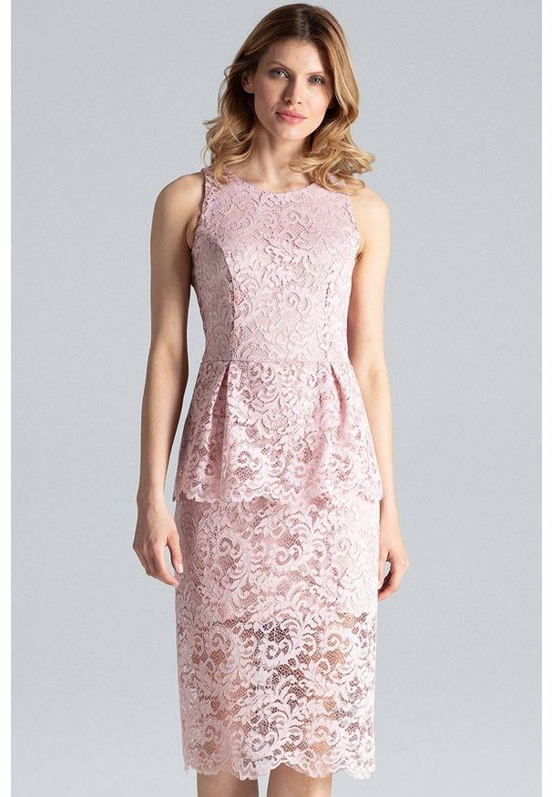 Figl - Elegancka koronkowa ołówkowa sukienka midi z baskinką różowa. Okazja: na imprezę, na randkę, na ślub cywilny, na wesele. Kolor: różowy. Materiał: koronka. Typ sukienki: ołówkowe, baskinki. Styl: elegancki. Długość: midi