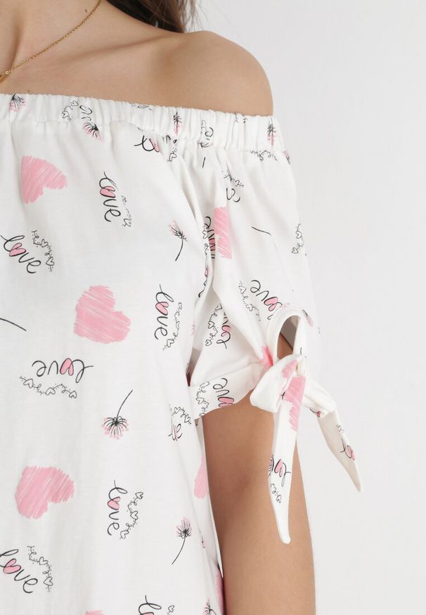 Born2be - Biała Bawełniana Sukienka Mini z Hiszpańskim Dekoltem i Ozdobnymi Rękawami Rynla. Typ kołnierza: dekolt hiszpanka. Kolor: biały. Materiał: bawełna. Długość rękawa: krótki rękaw. Sezon: lato, wiosna. Długość: mini