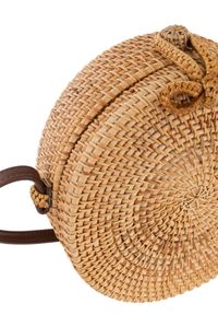Ochnik - Okrągły koszyk z naturalnej słomki. Kolor: brązowy. Rodzaj torebki: na ramię #4