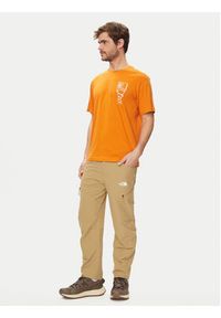 The North Face T-Shirt NF0A87FF Pomarańczowy Regular Fit. Kolor: pomarańczowy. Materiał: bawełna #3