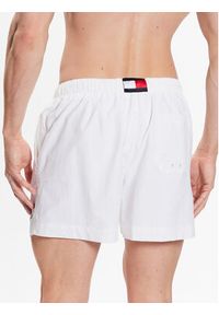 TOMMY HILFIGER - Tommy Hilfiger Szorty kąpielowe Essential UM0UM02793 Biały Regular Fit. Kolor: biały. Materiał: syntetyk