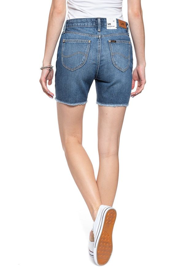 Lee - DAMSKIE SPODENKI LEE BOYFRIEND SHORT FLICK DARK L37NLJKA 112108090. Materiał: jeans