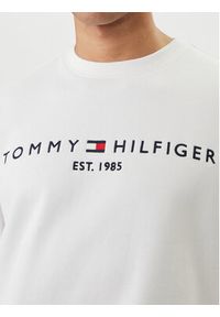 TOMMY HILFIGER - Tommy Hilfiger Bluza Logo MW0MW11596 Biały Regular Fit. Kolor: biały. Materiał: bawełna, syntetyk #4