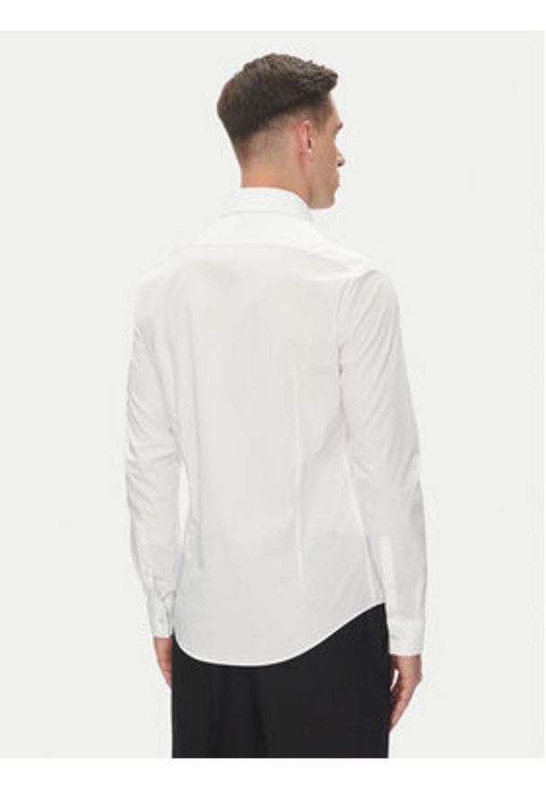 Calvin Klein Koszula Essential LV019EU030 Biały Slim Fit. Kolor: biały. Materiał: bawełna