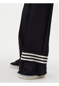 Adidas - adidas Spodnie dresowe adicolor Neuclassics JI8516 Czarny Loose Fit. Kolor: czarny. Materiał: syntetyk, bawełna #4