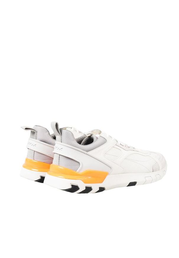 Geox - Buty do chodzenia męskie Grecale B. Kolor: biały. Materiał: skóra, tkanina. Sport: turystyka piesza
