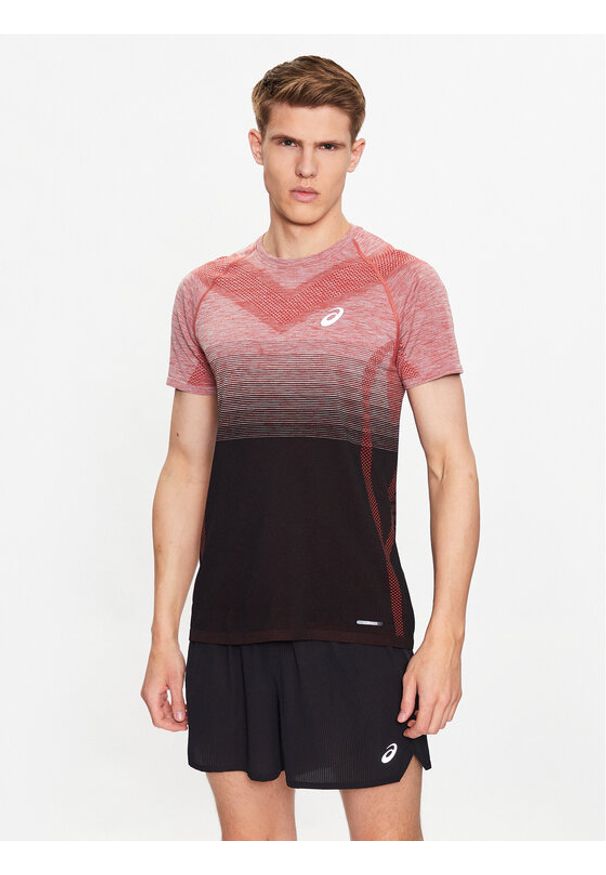 Asics T-Shirt Seamless 2011C398 Bordowy Regular Fit. Kolor: czerwony. Materiał: syntetyk