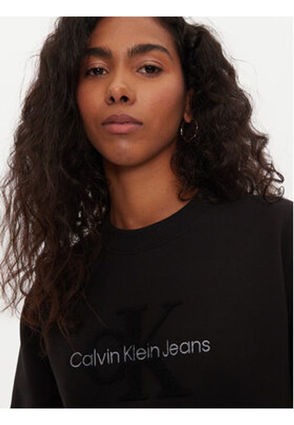 Calvin Klein Jeans Bluza Chenille J20J224652 Czarny Regular Fit. Kolor: czarny. Materiał: bawełna